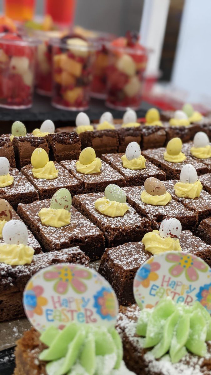 keitholiver1980's tweet photo. Easter treats Bedford modern great team efforts well done to everyone the great Easter bake off #holroydhowe https://t.co/WDk5AwI780