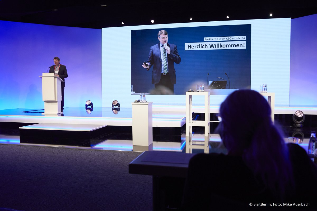 visitBerlinNews tweet picture