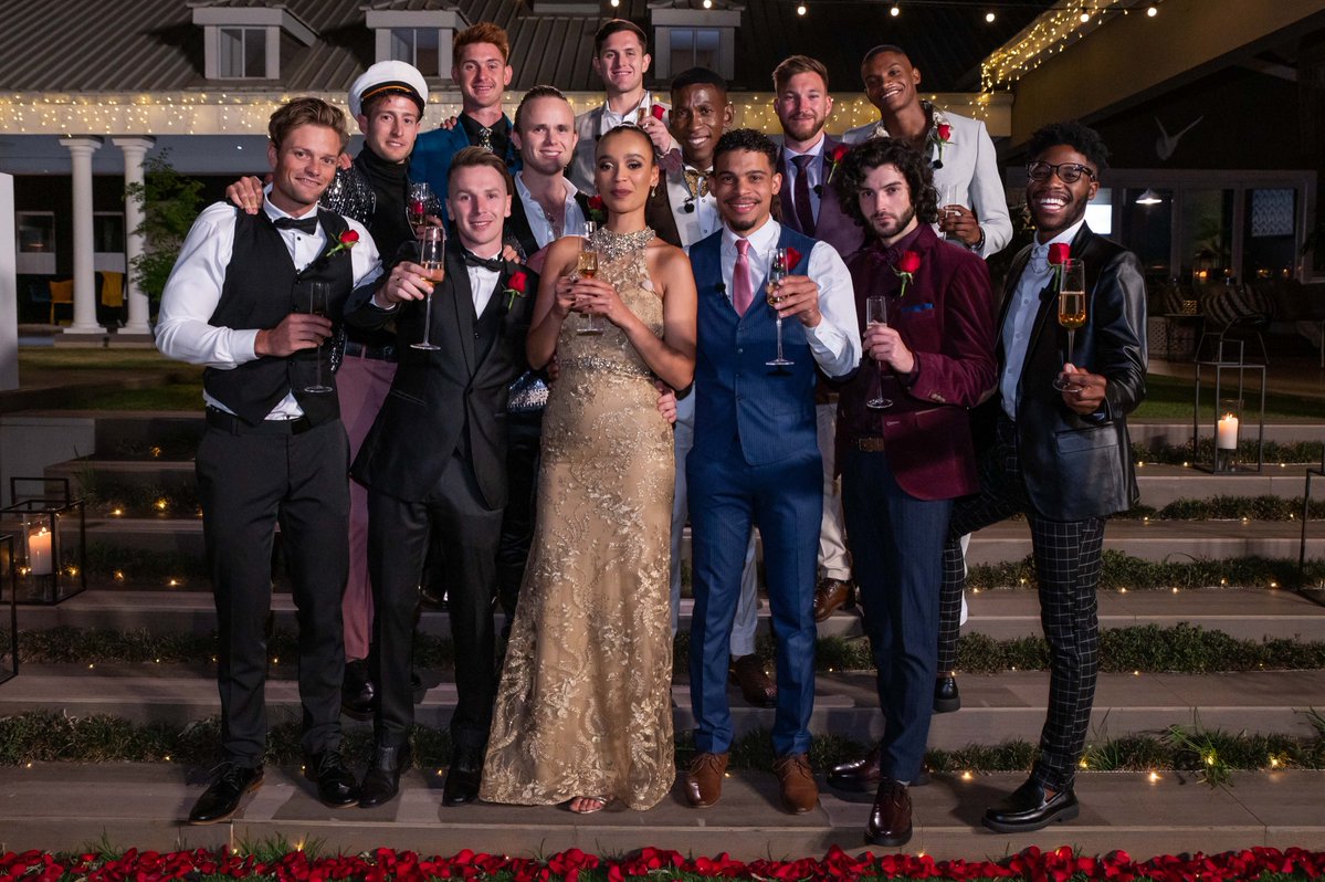 BloomableShop's tweet photo. And now it's time to find out which of the remaining men from the last rose ceremony get their @BloomableShop
roses from @qinisovandamme!🌹🌹🌹
#TheBacheloretteSA #bloomable #justbeenbloomed
@MNet @DStv #BachelorNation #willyouacceptthisrose https://t.co/8dwm2H9maj