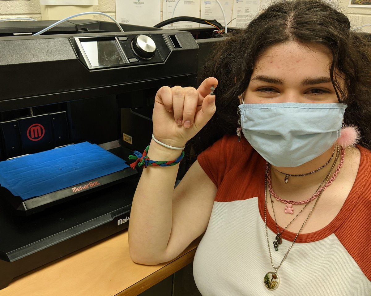 jon2wr's tweet photo. Current student Bailie Spangler just set the record for the smallest #3dprinted Nut &amp; Bolt! #gocats #topcat 🐾 @NESD https://t.co/Ntvjqc8YeU