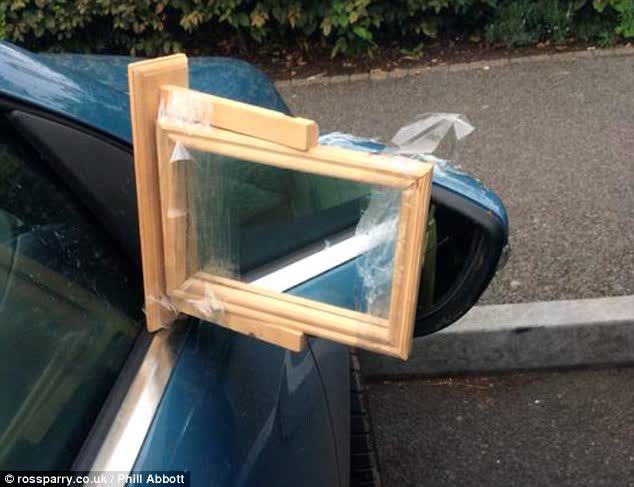 rnrautoglass's tweet photo. Whatever you do, please don't be this guy. Just bring your car to RNR and let us help with replacing your tricky glass issues.... including mirrors!
#RNR #AutoGlass #CarMirror #Windshield #AutoGlassShop
https://t.co/xisrWqGMuF https://t.co/xjkR58Jizo