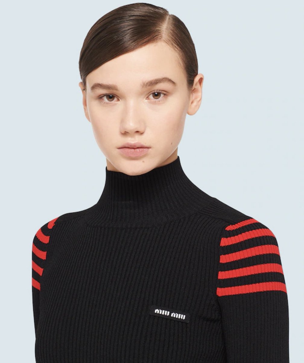 dresslikelipa's tweet photo. #DresslikeDuaLipa, @dualipa for Le Monde Magazine @m_magazine | March 25, 2021
Wearing: @miumiu Viscose Turtleneck Sweater ($990)
#dualipa #dualipastyle #fashion #miumiu https://t.co/GaWxuYt5Mo