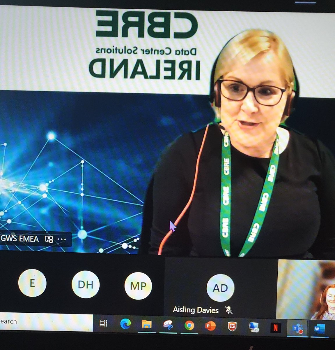 sjayc's tweet photo. As part of the @Microsoftirl #PathwaysToDataCentres pilot program, @Colaistebride students were privileged to hear #CarolineManzor of @CBRE_Ireland inspire them with insights into what a career in #datacentres could look like for them. #WomenInTech @cbredatacenters https://t.co/0dNEjnR8y8