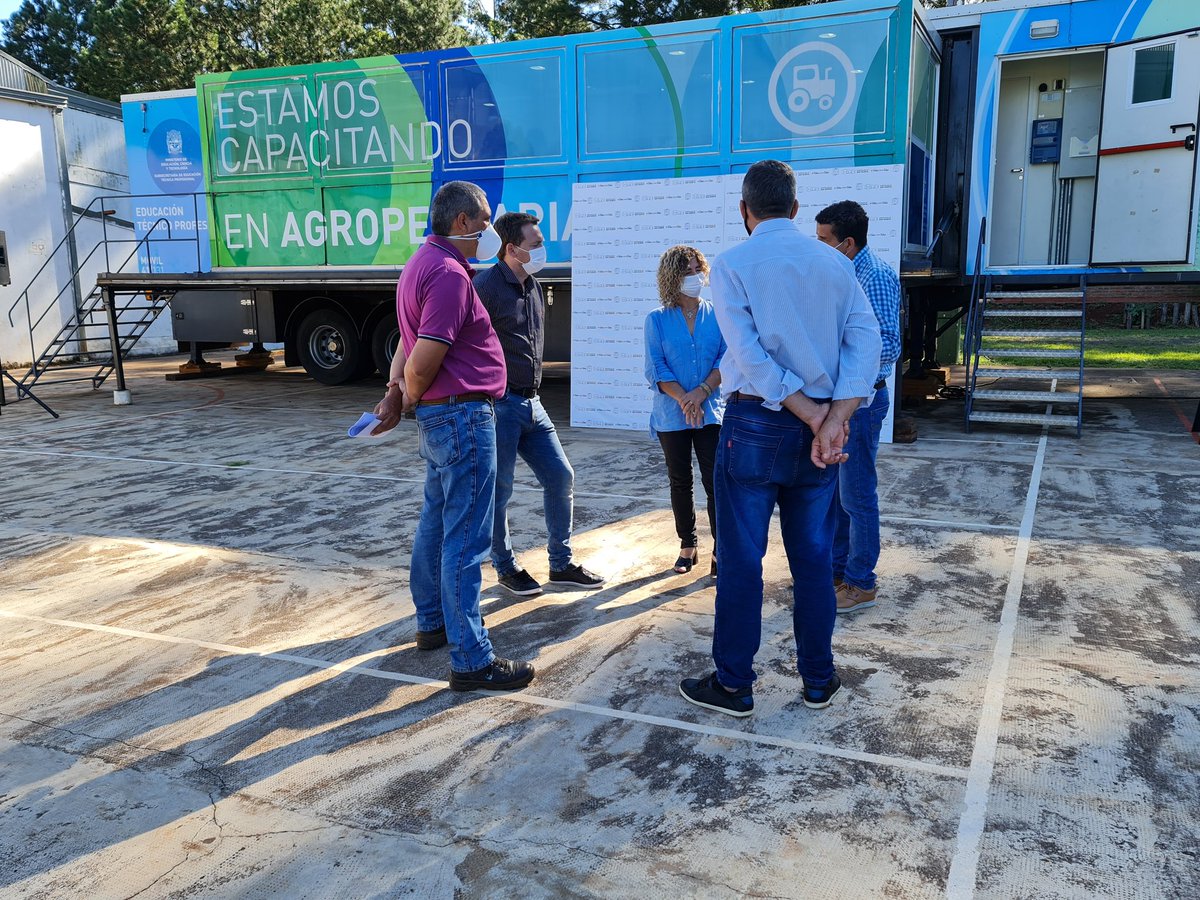 gilsonb10's tweet photo. ATM Agropecuaria en San Vicente. Estamos capacitando. @INETetp https://t.co/dmT9r8CoxN