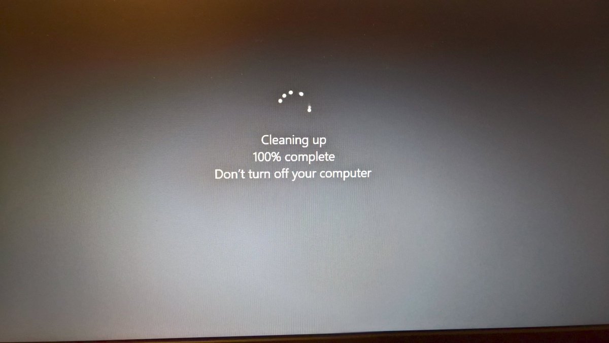 WZorNET's tweet photo. @comss 😼🪄#CumulativeUpdatePreview #KB5000842 ver.2 + #FeatureExperiencePack #KB5001460 для Windows 10 #SAC Version #21H1 в #BetaChannel эти обновления доступны тоже, обновление проходит в два этапа... https://t.co/xReO12vqs0