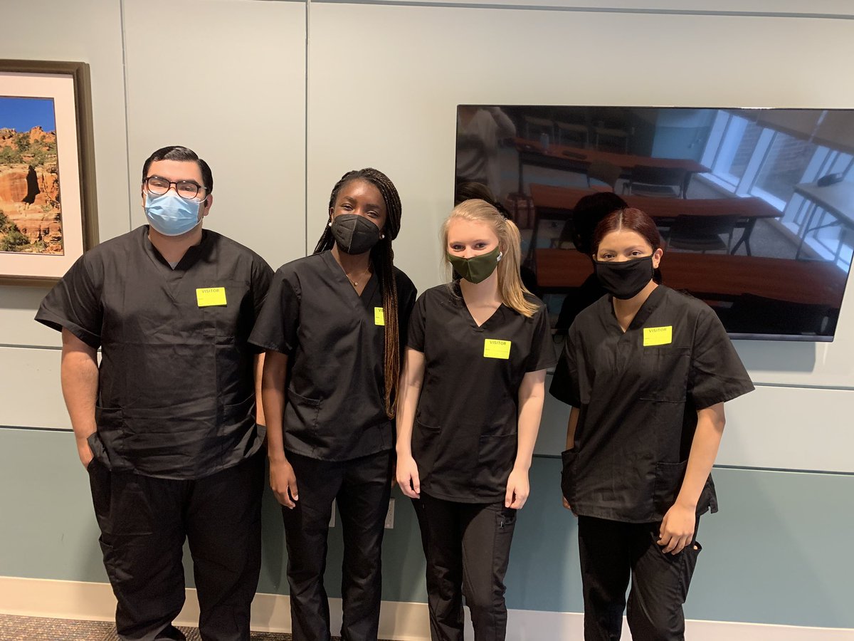 ariceATC's tweet photo. So excited for these 4 to being their internship next weekend. A HUGE thank you to McLeod Health for making this happen! #medicalsciences @MBHSPrincipal @HCSInfo @myrtlebeachhigh https://t.co/poRYEJ1uzH