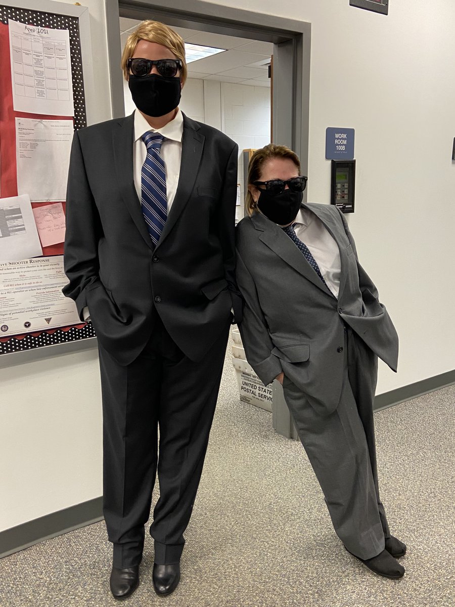 Mark Guterl (@ufrsdsuper) on Twitter photo Mrs. Wells and Mrs. Hampson dress up like their favorite movie from the 80s......Twins. Our very own <a href="/Schwarzenegger/">Arnold</a> and <a href="/DannyDeVito/">Danny DeVito</a>. Thanks for bringing smiles to our faces! #NextLevelRedbirds <a href="/StoneBridgeMS/">Stefanie Folino</a> Mrs. Wells and Mrs. Hampson dress up like their favorite movie from the 80s......Twins. Our very own <a href="/Schwarzenegger/">Arnold</a> and <a href="/DannyDeVito/">Danny DeVito</a>. Thanks for bringing smiles to our faces! #NextLevelRedbirds <a href="/StoneBridgeMS/">Stefanie Folino</a>
