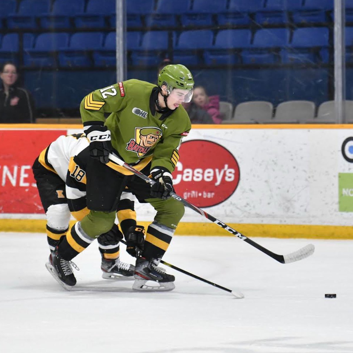 OHLinsiders's tweet photo. #PlayersNotPlaying

This is David Campbell. He is currently #NotPlaying for the North Bay Battalion.

'I was looking forward to an exciting year in North Bay and having the opportunity to grab the eyes of NHL scouts.'

@fordnation @MacLeodLisa #OHL https://t.co/0EXqmF7FZZ