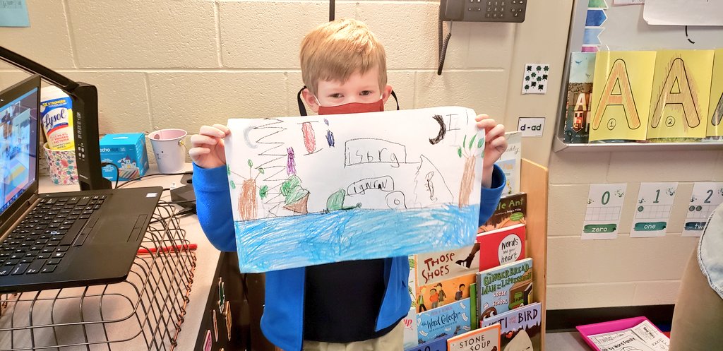 sugaree17's tweet photo. No one can tell me that inquiry doesn't = engagement! Look at @ColemanCrewKSE kinders rocking their practice for their digital ABC book!! Look at them check their work against the target!  @KSpringsLions @CCALMS @glma @CCSDLibMedia https://t.co/pjF6AY23QG
