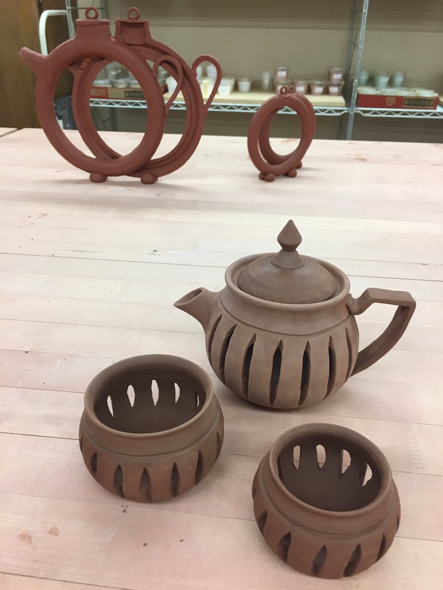 CVClayStudio's tweet photo. Beautiful “Dysfunctional Teapot And Cups” by Portfolio 1 artists! https://t.co/CpNp25tTL7
