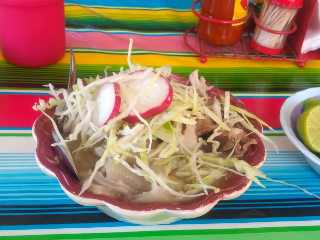 ivanka2801's tweet photo. #CosasQueTeProvocanFelicidad...un rico Pozole https://t.co/AkYMjeJYUw