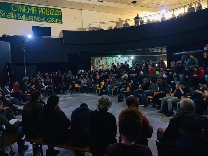 UNA BELLA NOTIZIA
#Occupazione <a href="/CinemaPalazzo/">Nuovo Cinema Palazzo</a>: tutti #assolti!
«Giustizia è fatta», dicono le e gli imputat*.

Adesso restituire alla città e al quartiere un fondamentale spazio sociale e culturale.