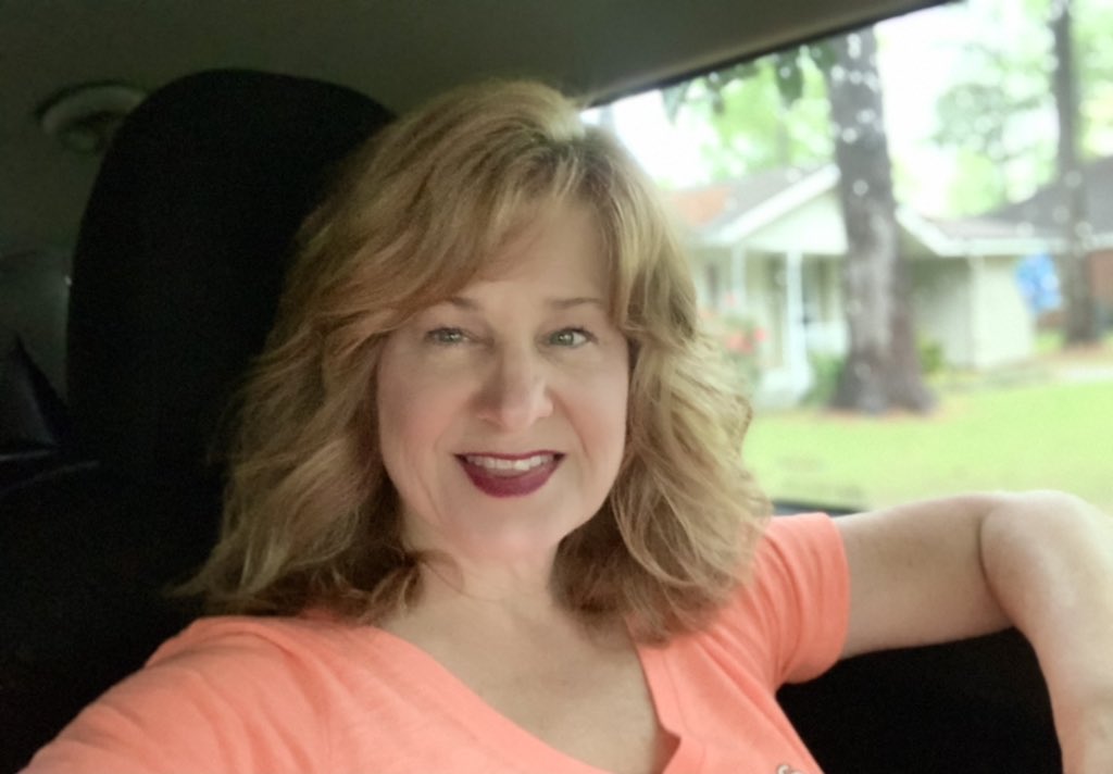 fitandspicy's tweet image. Rain, rain, rain and more rain with humidity. I guess NOLA decided to skip over spring and head straight to summer. Good thing it’s Friday Eve. Finding a smile on this rainy very humid day.  #When_This_Rain_Stops
#NolaWeather #FindYourSmile