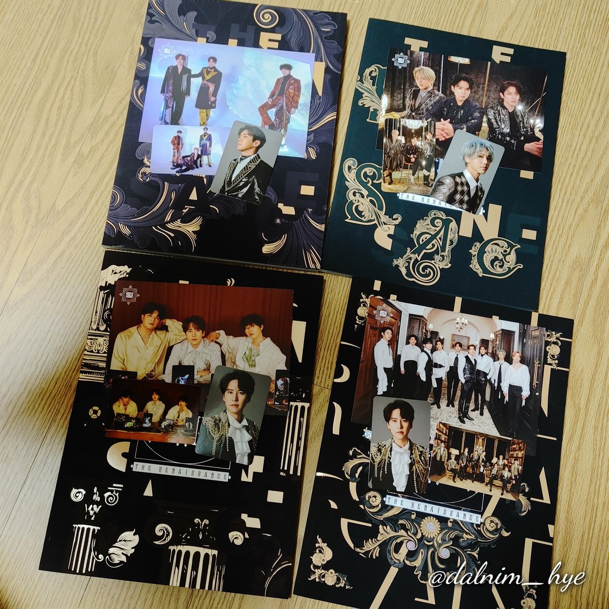 yeen_412's tweet photo. 일주일만에 슈퍼주니어 15주년 10집 앨범 언박싱★
앨범든 택배 옮기다 허리 나가서 이제야 열어보네ㅠ 여러모로 잊지못할 앨범..😂😂
.
울 오빠들 미모 열일ㅠㅠ 사진 하나하나 넘 이뿌다ㅠ 역시 다 사길 잘 햇다😚
.
#슈퍼주니어 #르네상스 #하우스파티 https://t.co/2LXLCyhAcx