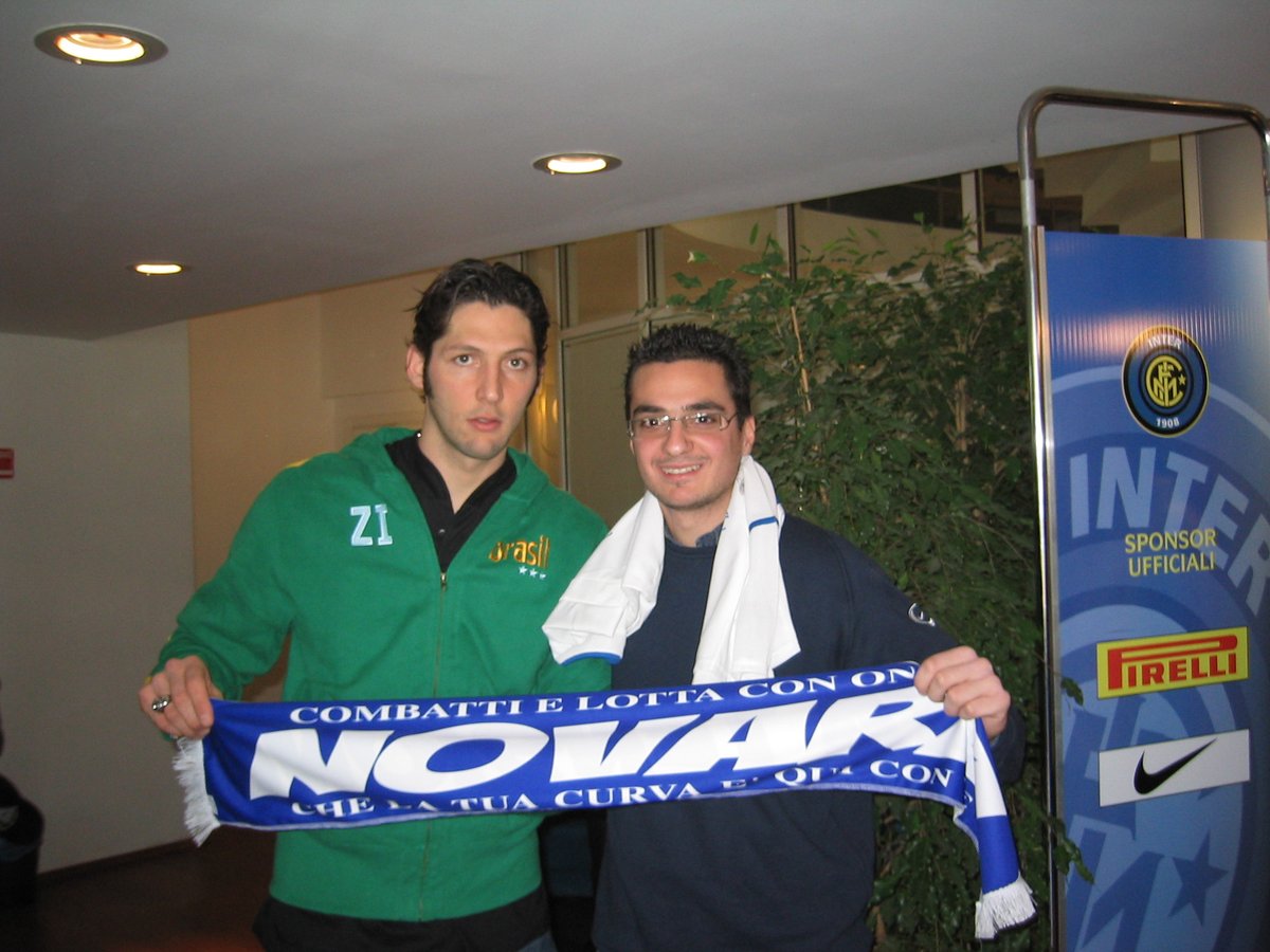 laganheart's tweet photo. Tutti Pazzi per #Materazzi #amala #nostalginter #InterForever #Matrix23 #TheKing #Inter https://t.co/Ap1tGvXPK3