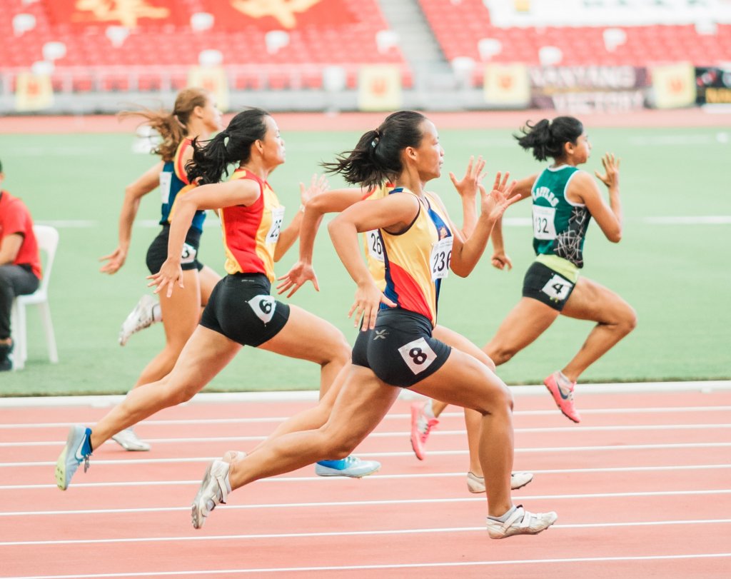 InteliKinect's tweet image. Thanks to @chilipiper for this great article! It is crucial to address lead inquiries immediately for the best chance of converting your lead to a customer.  With our program, your data leads get instant call and text follow-up from our team. #lead @speed zcu.io/vNzu