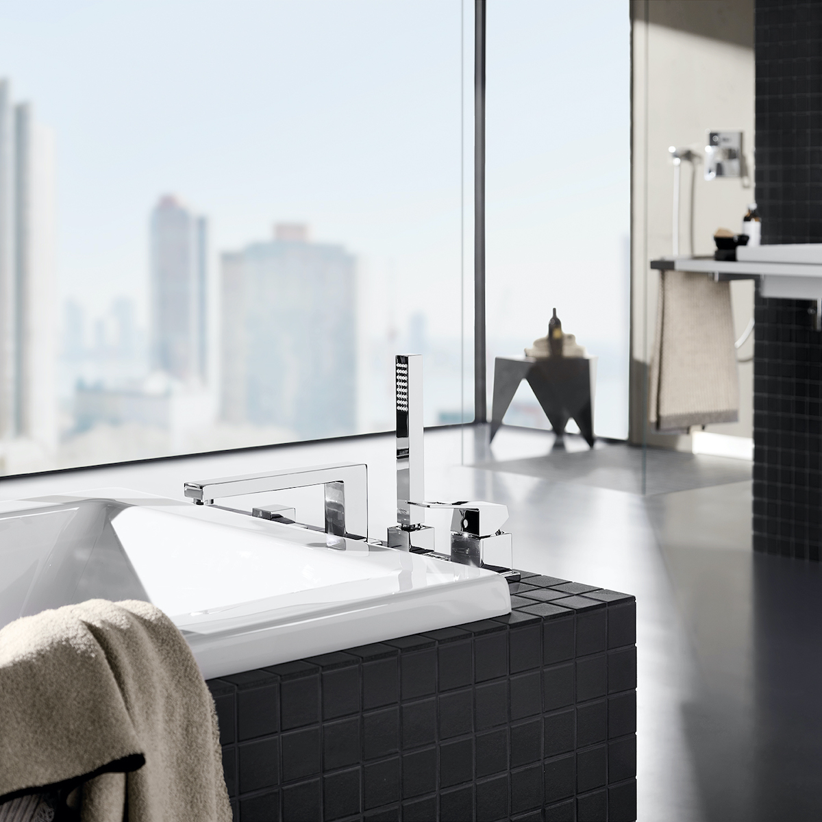For a sharp, tailored look in your bathroom, choose Eurocube.

Cleverly engineered with a perfectly squared design for the lavatory, shower and bath. Minimalist, cut-out detail creates modern interest across the collection.

Visit: grohe.ca/bathroom-colle…