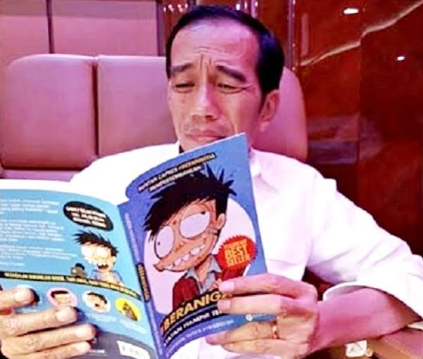 UasUdl's tweet photo. Udah pada baca buku apa hari ini? https://t.co/SefFEu8e0u