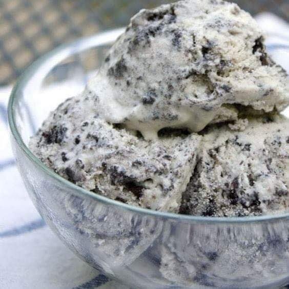 wordsf0ryou's tweet photo. cookies and cream never gets old https://t.co/tZaEh7k0TZ