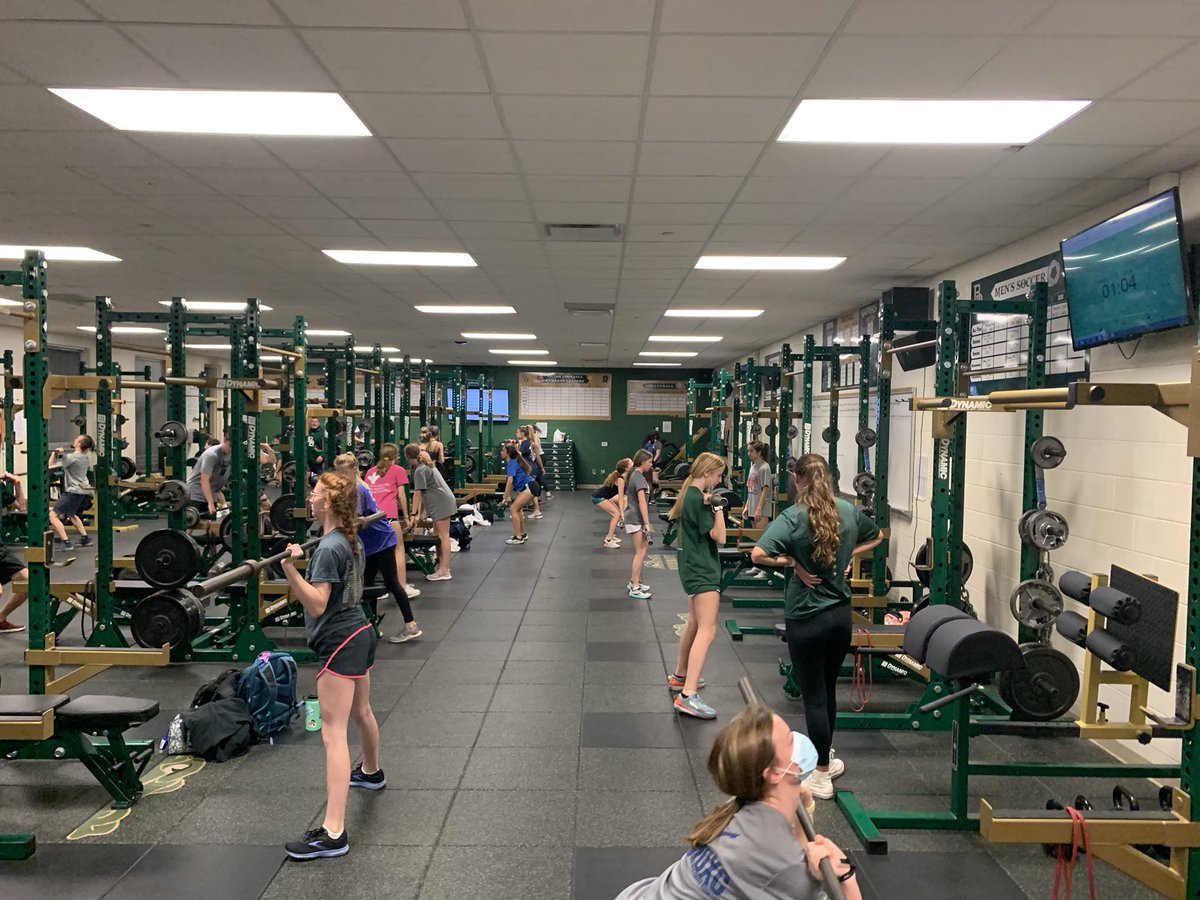 CStarrXCTFCoach's tweet photo. We had a great Strength Training Workout this morning! https://t.co/4bFDe7B9Ac