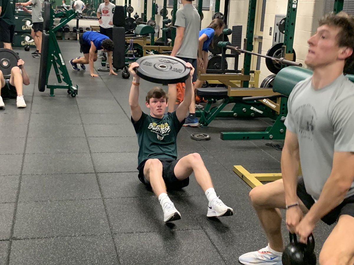 CStarrXCTFCoach's tweet photo. We had a great Strength Training Workout this morning! https://t.co/4bFDe7B9Ac