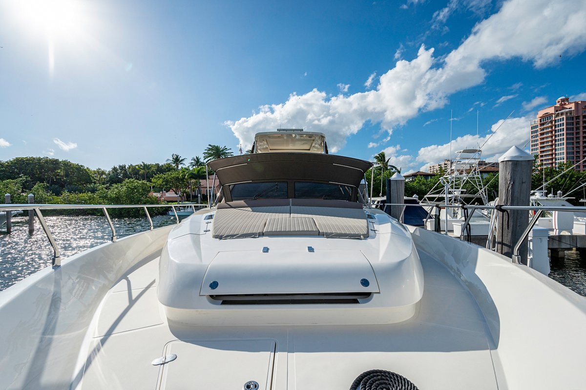 HMY Yachts tweet media