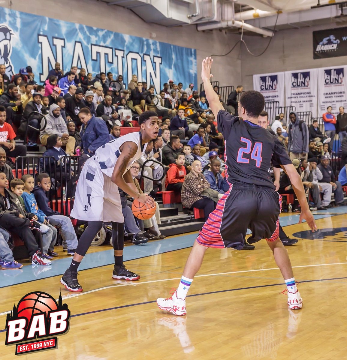 bigapplebball's tweet image. EXCELLENT referees and EXCELLENT players make for EXCELLENT basketball! #BABInvitational #BigAppleBasketball #NewYorkCity @ThePhelpsSchool defeated @WilbrahamMonson  79-76 in Big Apple Basketball Invitational. #TBT 2014