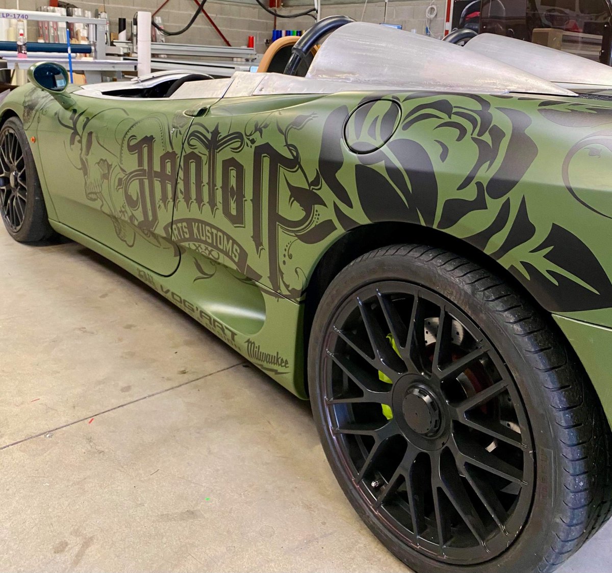 _Alpha_Com's tweet photo. #ferrari #réalisation_alpha : deuxième covering pour Danton Arts Kustoms.✅😁 https://t.co/AzFbUo2nhN