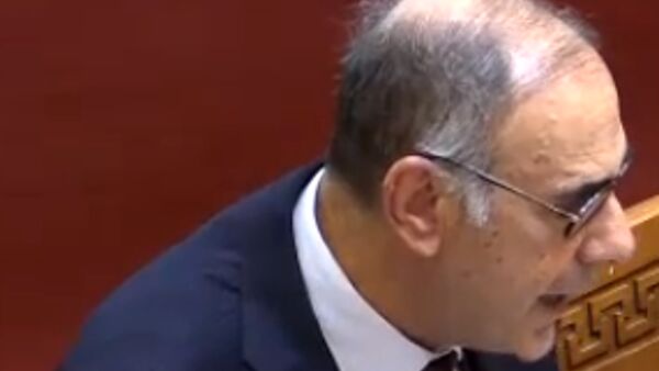 FrancoLandella's tweet photo. Il giudice Alfredo Viola è stato nominato segretario generale del CSM. Già sostituto procuratore presso la locale, è un professionista stimato che conosce bene Foggia e i Foggiani. A nome personale e della città auguriamo buon lavoro al dott. Viola per questo prestigioso incarico https://t.co/FzVrvHO0fV