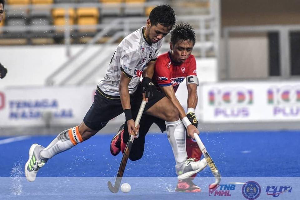 FitTerengganu's tweet photo. TNBMHL 2021 (Premier) - 25 March 2021

FULLTIME

TNB 1-4 THT

6' FG Mohamad Akhimullah Anuar Esook
28' FG Faizal Saari
39' PS Faizal Saari
51' FG Muhammad Muhibuddin Moharom (TNB)
58' PC Faizal Saari

📸MHC

#sportsfactory #fiterengganu #terengganu #tranung https://t.co/1ktPRUPo2T