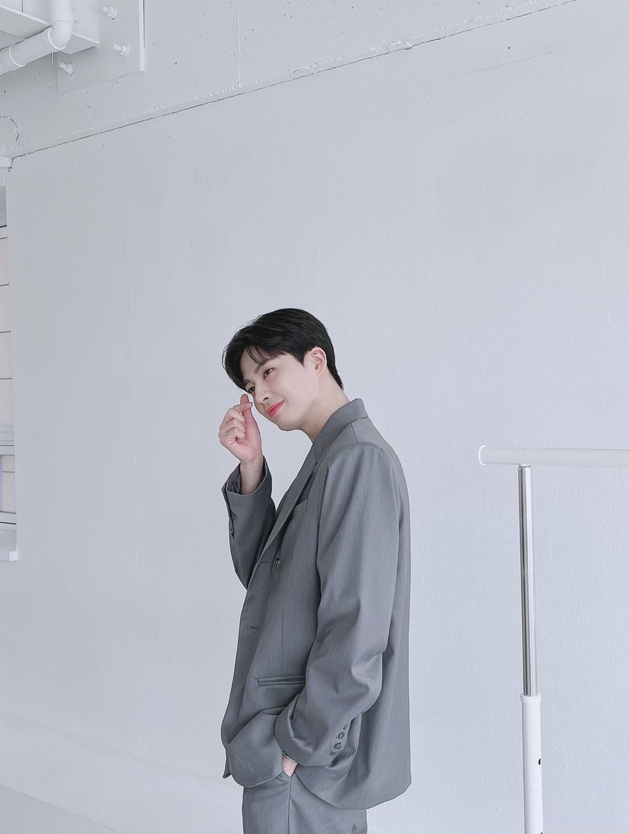 UP10TION's tweet photo. 예인이시점과 매니저님시점 #고결 #KOGYEOL https://t.co/8EvJqusyQD