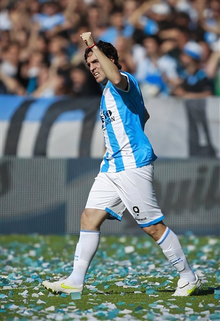 El club grande que tuvo al más grande hoy cumple 118 años. ¡Felicidades, Racing!

#Racing118