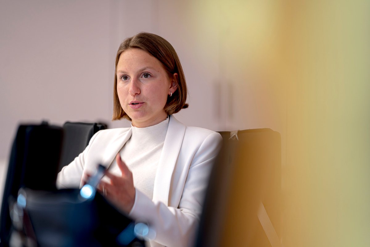 CDUFraktionBRB's tweet photo. Die @_lucaapp kann in allen Landkreisen in Brandenburg eingesetzt werden: Dafür haben wir die Voraussetzungen geschaffen. Kontaktnachverfolgung durch freiwillige Nutzung der App wird damit schnell und unkompliziert möglich. Dazu haben wir heute mit @CaterinaMandel gesprochen. https://t.co/fEGd8Pa0Z3