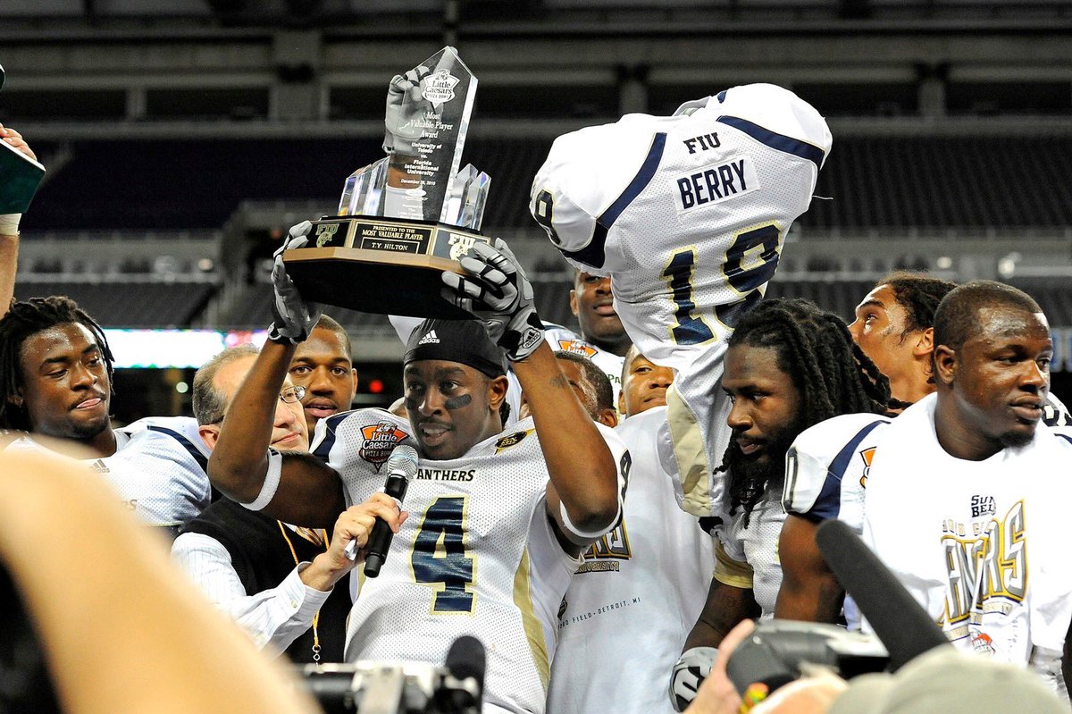 FIUFootball's tweet photo. It’s not a #TBT it’s a TY Thursday 👻 

Congrats to the 🐐@TYHilton13 on re-signing with the Colts! 

#PawsUp 🐾 | #PantherPride https://t.co/URN3Kvnf8u