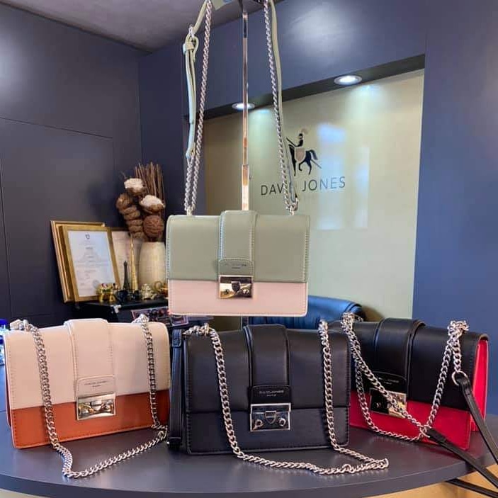 foligallery's tweet photo. The Maria sling bag.

KSH 4,500

To buy contact 0705599993

#FoliGallery #foliforstrongbeautifulwomen #StyleGallery https://t.co/Gsbty30cVv