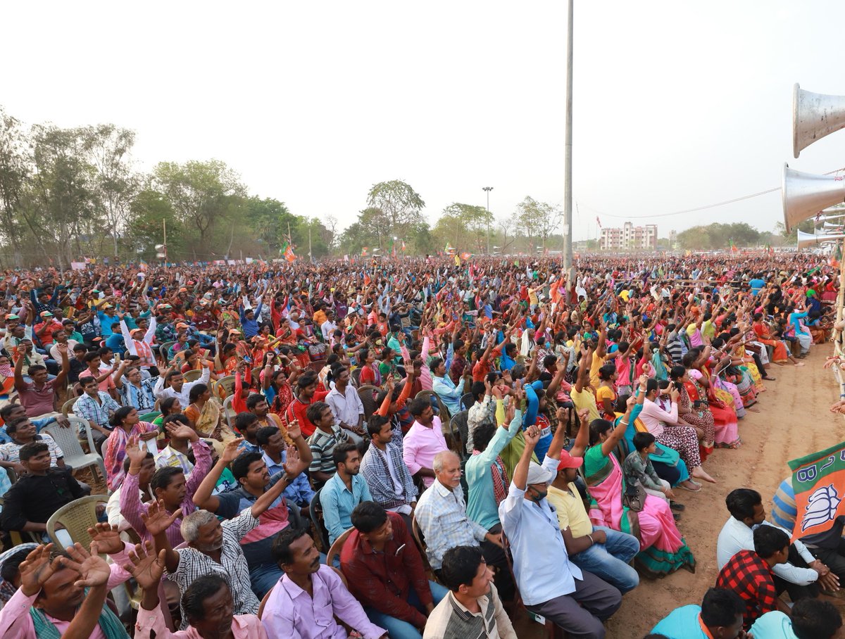 AmitShah's tweet image. Winds of change blowing in Bengal...#EbarBJP

Some glimpses from Bishnupur rally.