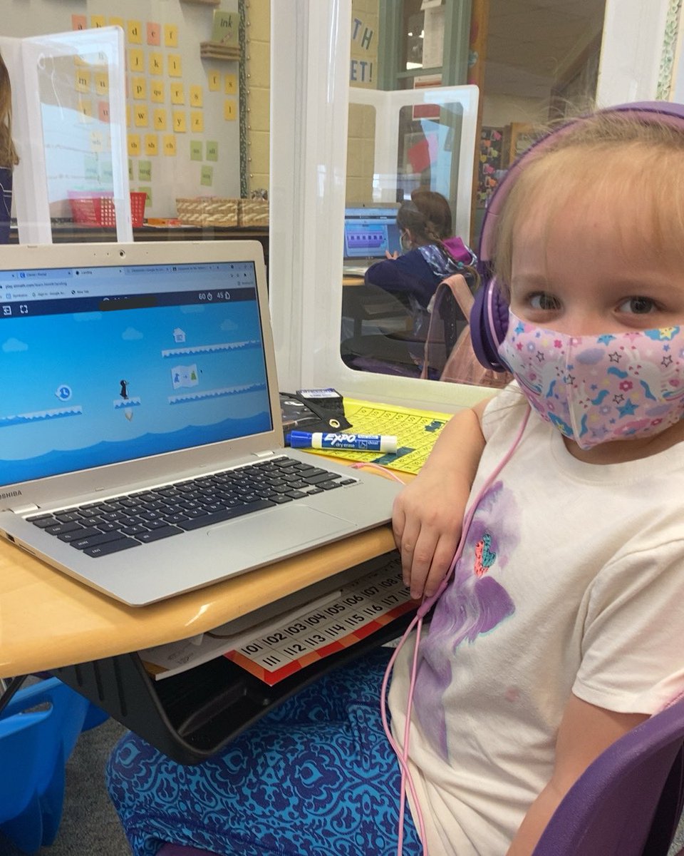 MissMiller1st's tweet photo. We ♥️ math! Students are working hard on @PearDeck, @STMath &amp; teacher time to compare numbers! You can see the big smiles even with masks on! So proud of our first graders ➕➖ @MtView07836 @JOlsyn1109 @ZywickiR @DanielleDachow1 https://t.co/kUhRx0Np5A