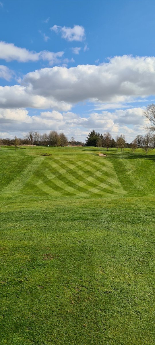 Fairways, rough and tees all cut before Golfers return on the 29th⛳☀️