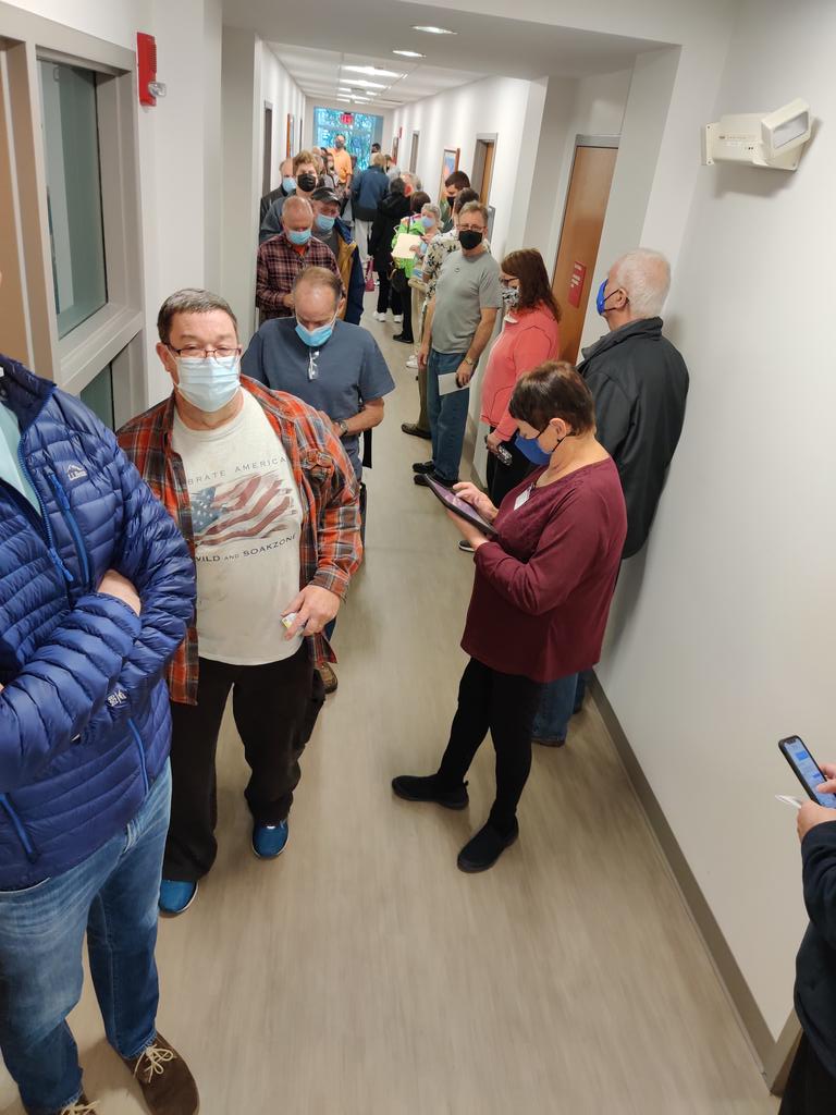 SheafferChuck's tweet image. UPMC version of social distancing while wait ing for a vaccine. Wtf!!!