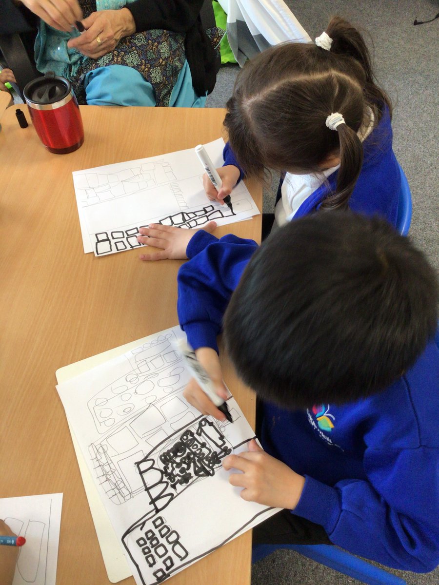 edgewickprimary's tweet photo. #NurtureClass are drawing like @arreechung for our #Mixedbook display basket for the library! Can’t wait to show it to you. ☺️ https://t.co/CFTqdNTisJ