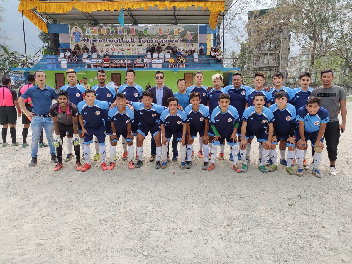 bhaichung15's tweet photo. Congratulations Boys! United Sikkim in the finals of Holi Cup.
#Football #FootballDiaries #Sikkim #SikkimUnited https://t.co/e3pvvCtZ7w