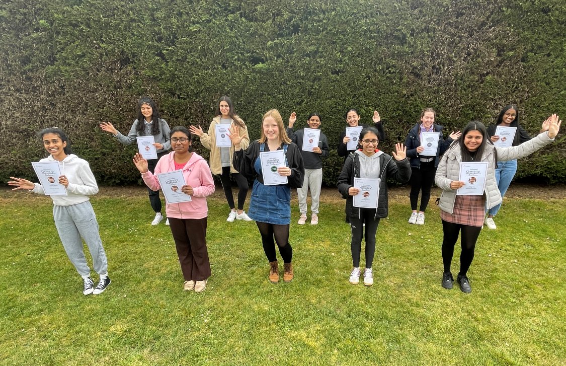 WycHighScience's tweet image. Congratulations to Year 12 and 13 Chemistry students who received their awards (including 4 silver and 8 bronze) for the Chemistry Olympiad yesterday. Lots of bravery and creative thinking used to solve the complex questions. @WycombeHighSch @RoySocChem #brave #creativethinker