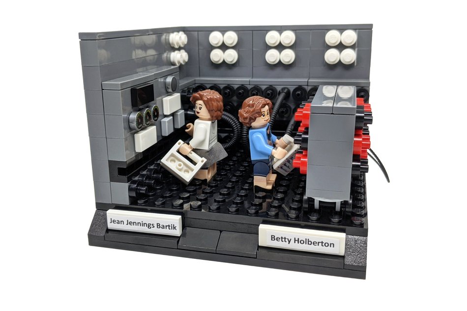 MIT_CSAIL's tweet photo. Help make "Women in Computing" an official LEGO set: https://t.co/NdjTdLar0S

Featuring Lovelace, Hopper, Holberton, Bartik, West &amp; Easley.

(v/@20tauri) https://t.co/xg1hvXnMio