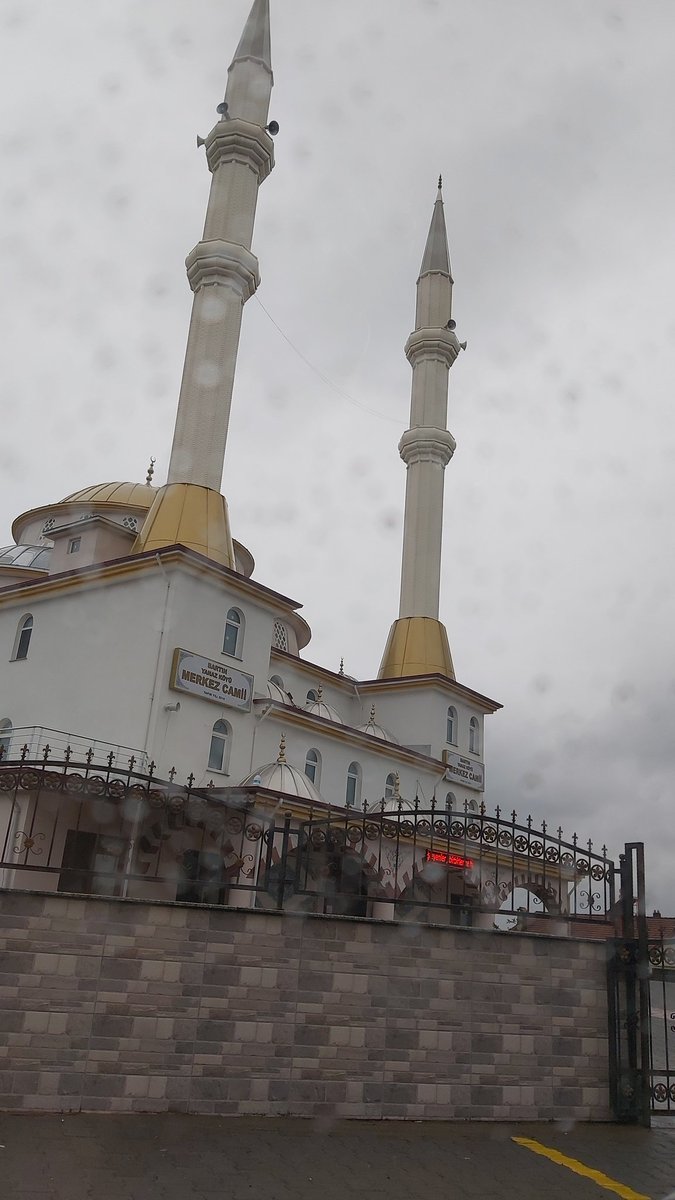 degirmencii74's tweet photo. Bu hafta ki ziyaretlerimizde #Yanaz #Köyü' Camii, Yanaz Köyü'nün değerli insanı @Halilcivak kardeşimi ve bizlerde sayısız emekleri olan #Bartın #Anadolu #İmam #Hatip #Lisesi öğretmenlerimiz oldu. Kendilerine misafirperverliklerinden dolayı çok teşekkür ederiz...🙂 https://t.co/r7O6cyGbIM