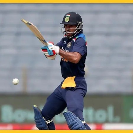 eks2899's tweet photo. What is your favorite cricketer??? 
Comment and retweet #MeraFavcricketer https://t.co/fTMypTebwS