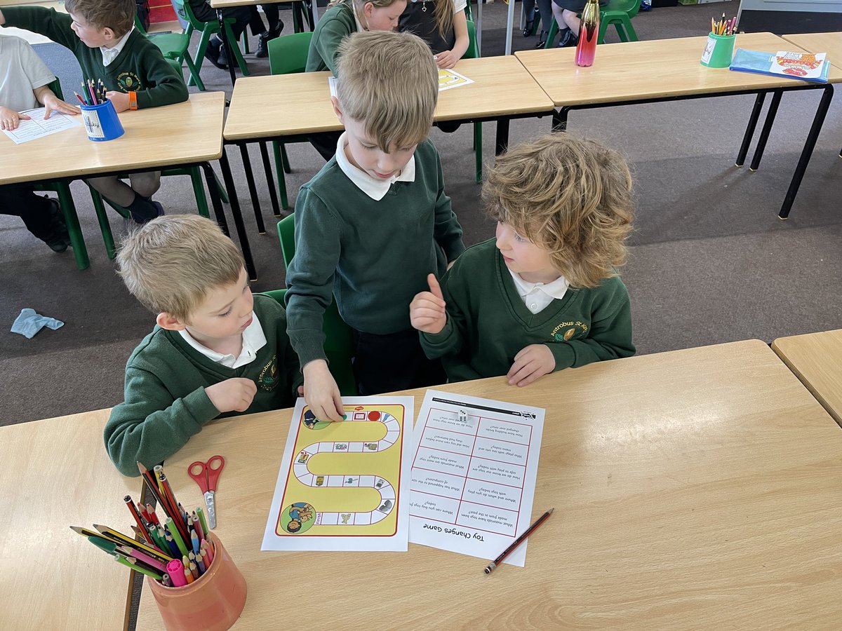 antrobus_st's tweet photo. Playing a board game and learning how toys have changed over time 🎲 #class2 #changesinlivingmemory #ks1history https://t.co/fWMZ2K0zAJ