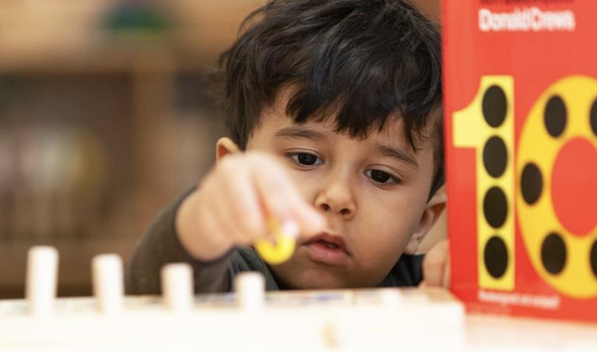 EDCtweets's tweet photo. Learn about the four approaches we've identified to create strong Family Math Learning Communities. Read "Engaging Families in Children's Math Learning Adds Up" https://t.co/7C6R1a5JmY 
@LouisaAnastas 
@WorcHeadstart 
@WORCFP 
@EarlyMathEDC https://t.co/qGNSfmZgdj