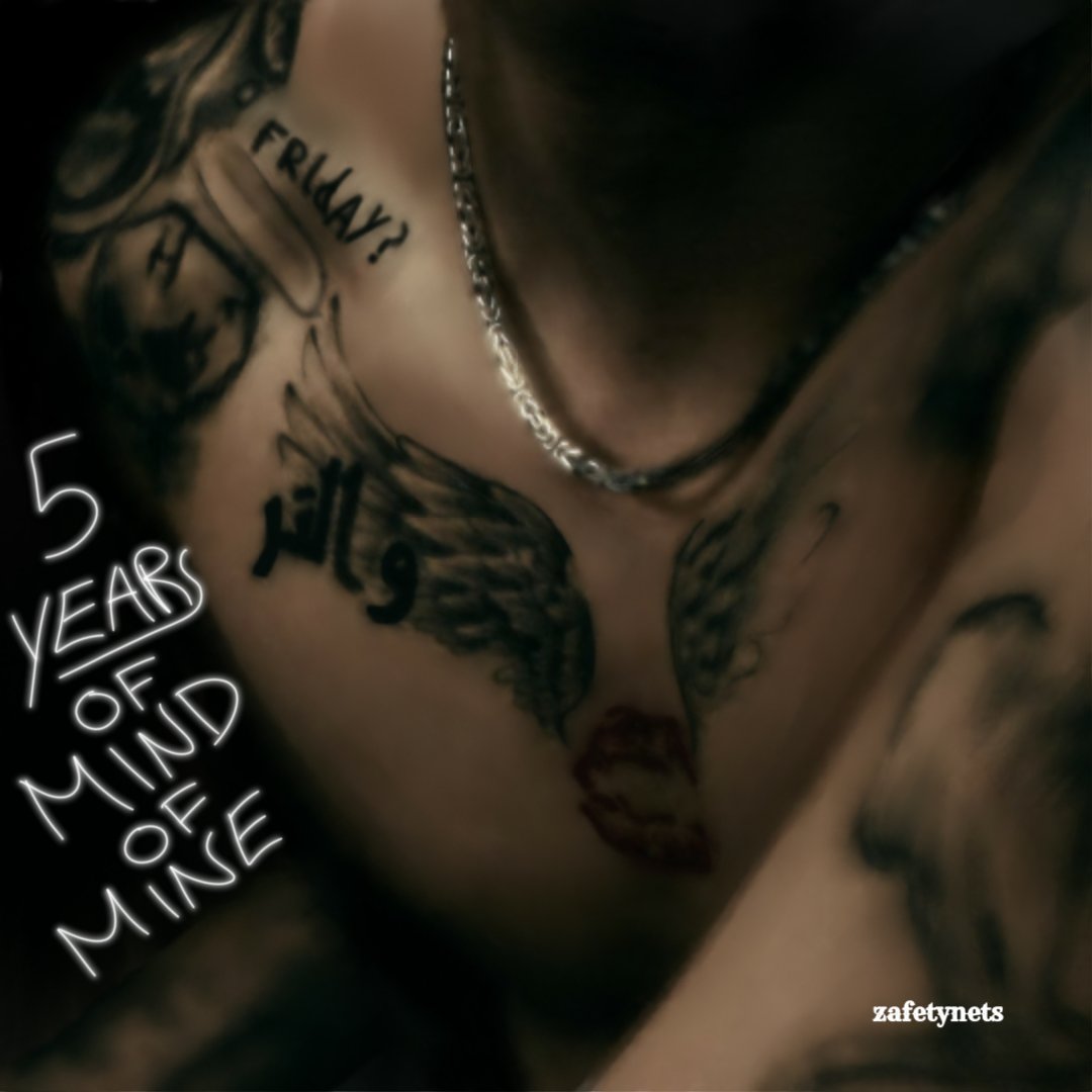 zafetynet's tweet photo. happy mind of mine day ✍🏼 @zaynmalik 🖤  5 years of the the best debut album to ever exist ! here's a drawing i made of one of the pics from the iconic photoshoot🥺 #5YearsofMindofMine #5yearsofMOM https://t.co/3MWh885F1e