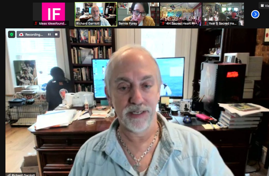 venturethinking's tweet photo. So fantastic to see @RichardGarriott sharing his #venturetothedeep responding to questions from @HeartTsa - further debrief at 5 p.m. - DM me if you want to join. https://t.co/iww3llWYrN
