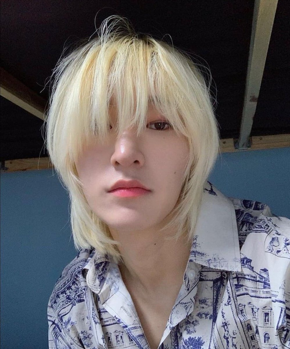 ooobff's tweet photo. if you                            then dont use
dont stan                         him as a pfp https://t.co/S2hggKGi9z